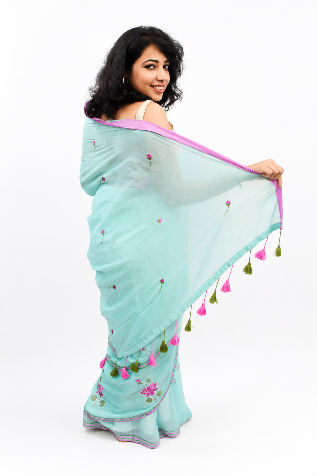 Mul Cotton lotus embroidery Saree